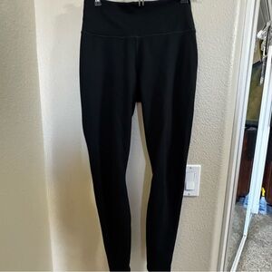 Power hold by Fabletics